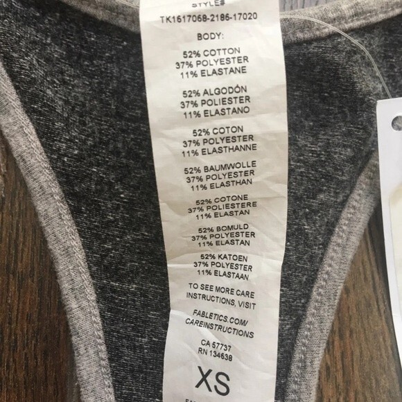 NWT Fabletics Tank Top Size XS 4 Grey Black Palm Leave Racerback Stretch Yoga - Picture 5 of 5